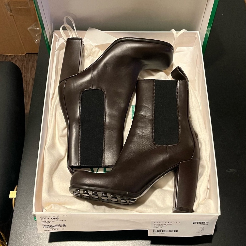 BEAUTIFUL Bottega Brown Storm Ankle Boots